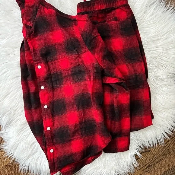 Gap pajamas - Picture 2 of 7